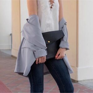 Glass Ladder Company The Megan
Large Portfolio Clutch